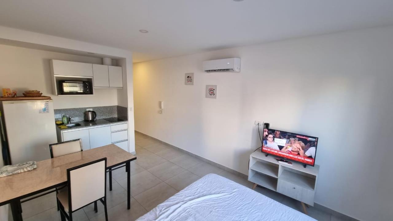 Salta Apartment เนวเก็น ภายนอก รูปภาพ